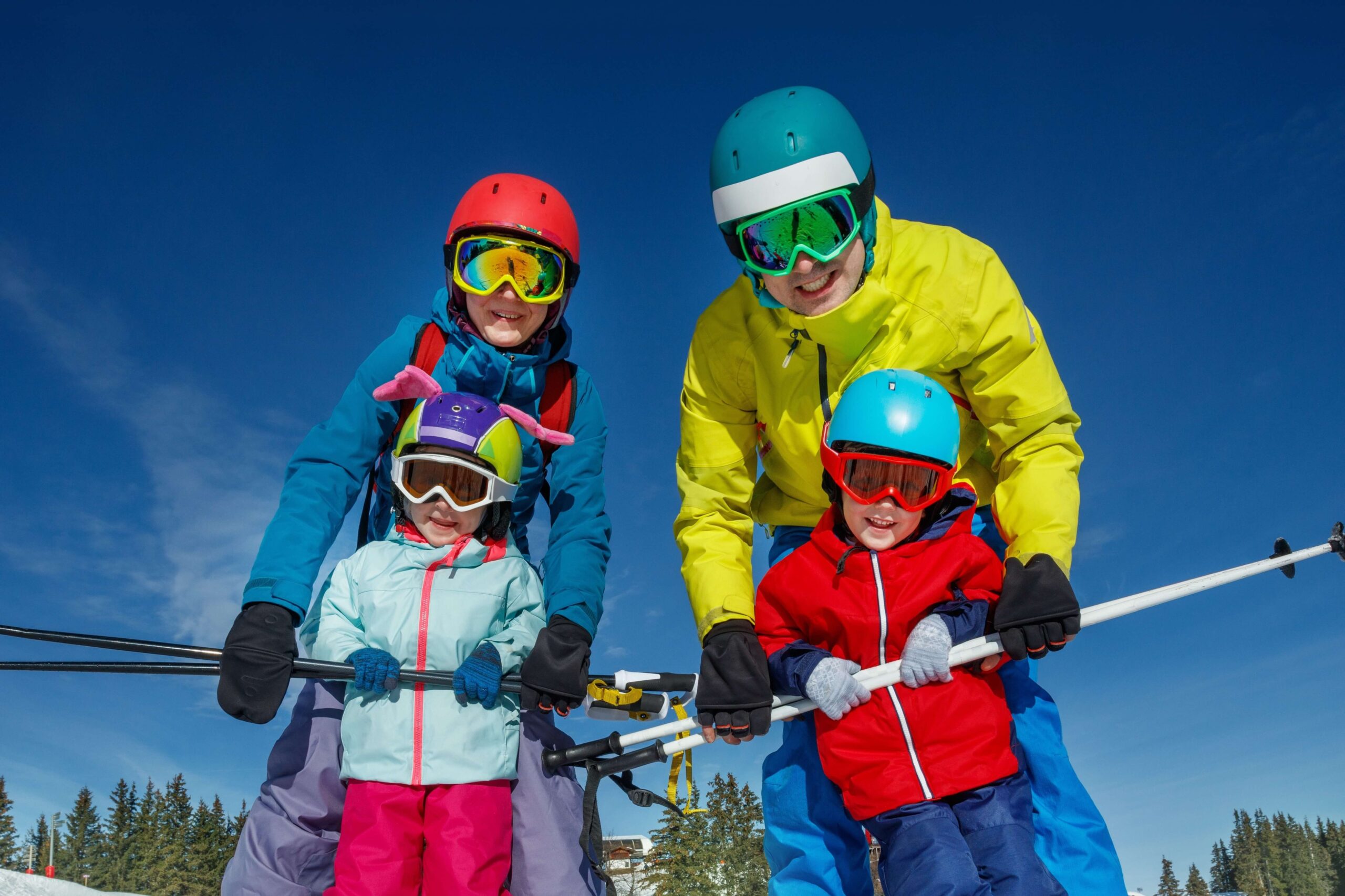 Start Planning A Family Christmas Ski-cation To New Mexico With These Vacation Rentals